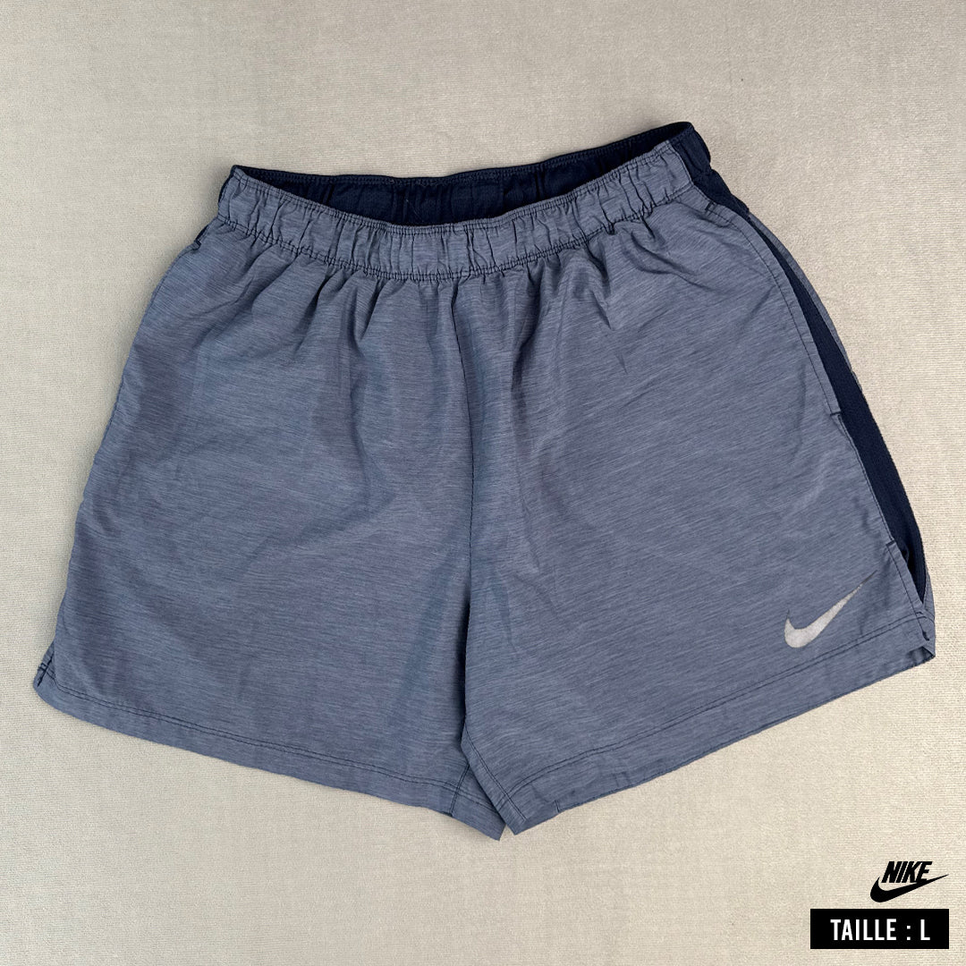 Nike Short Taille L