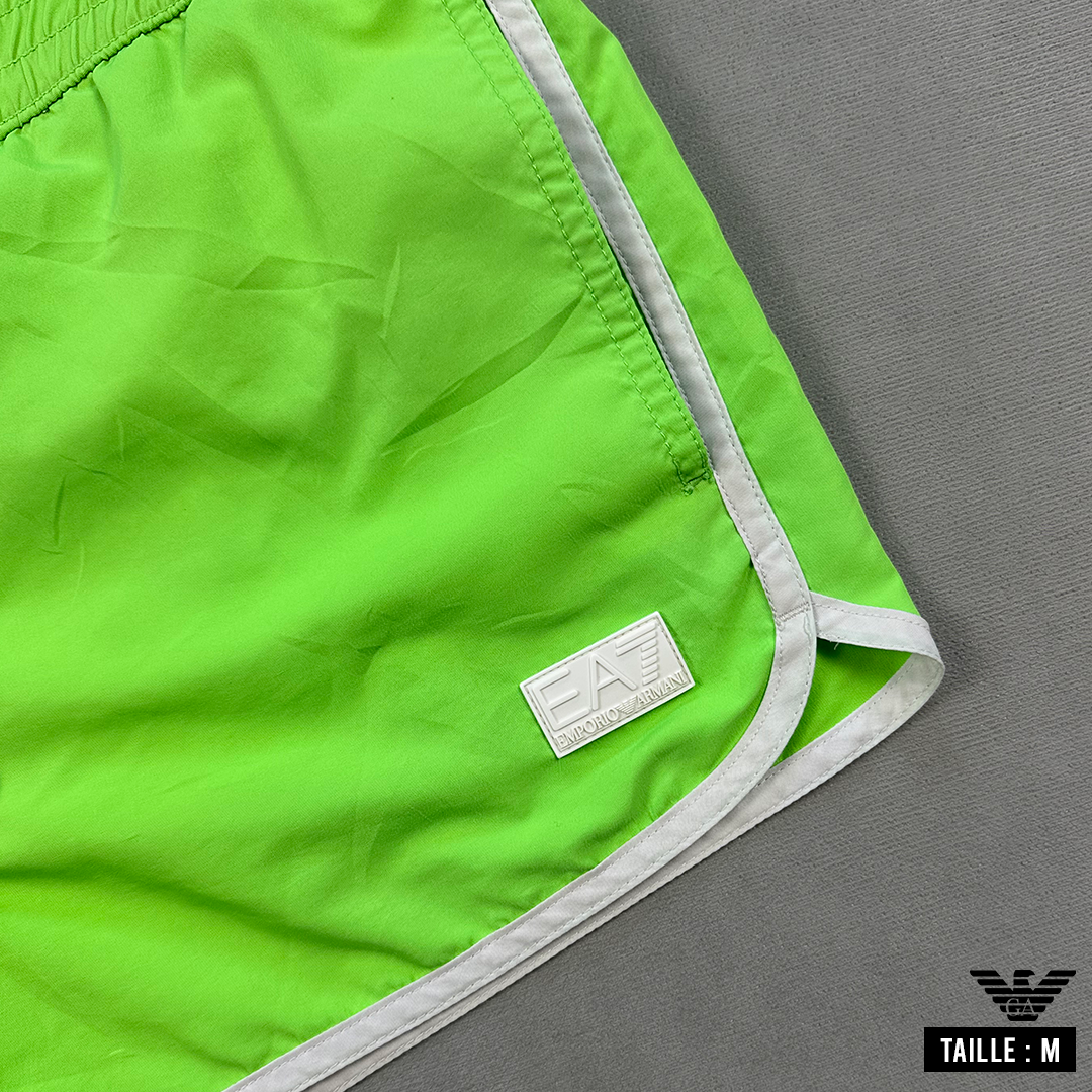 Emporio Armani Short Taille M