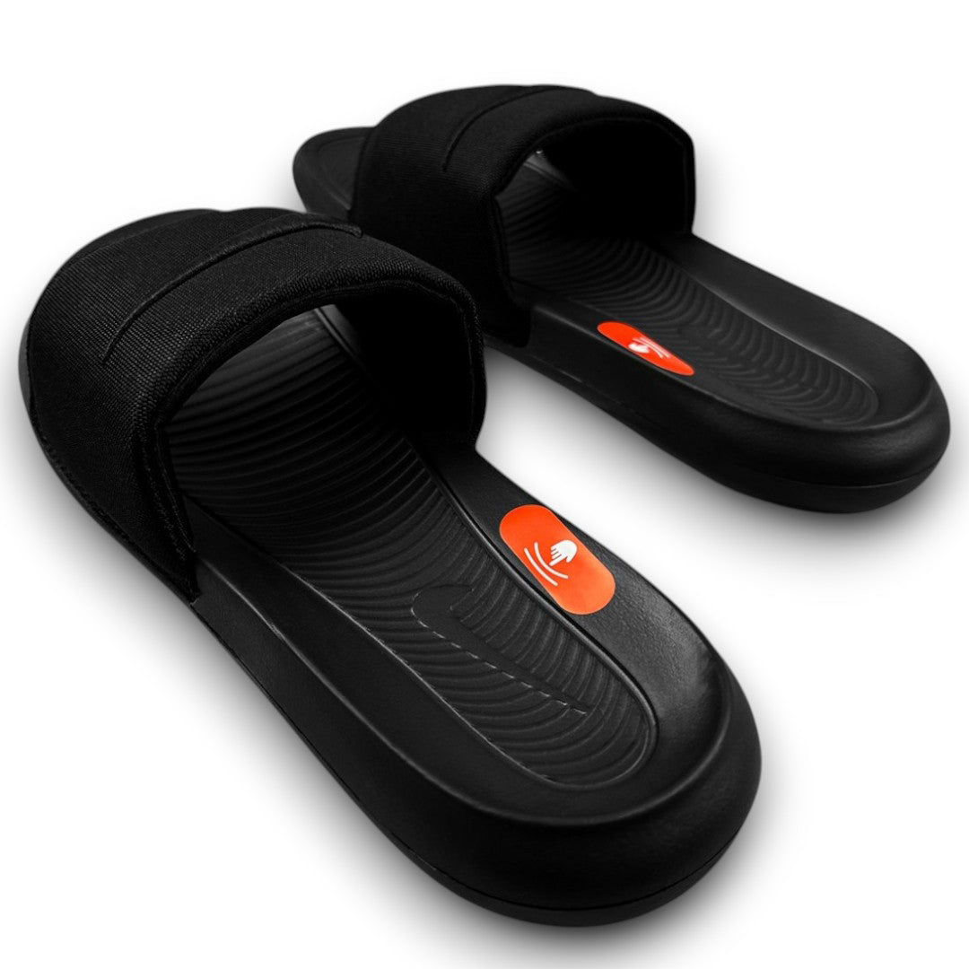 Nike Benassi