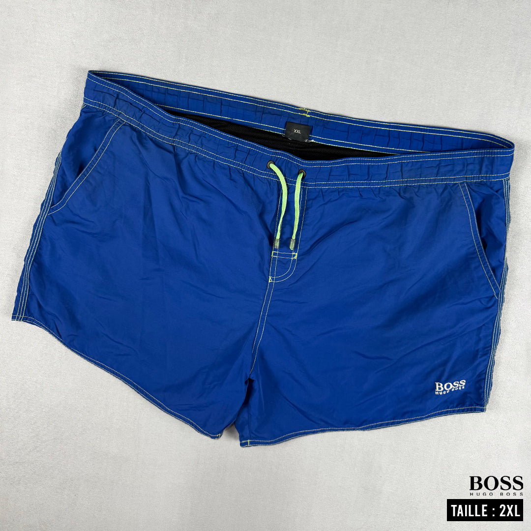 Hugo Boss Short Taille 2XL