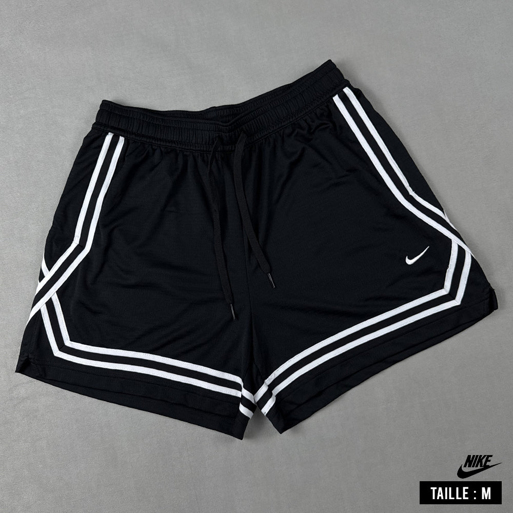 Nike Short Taille M