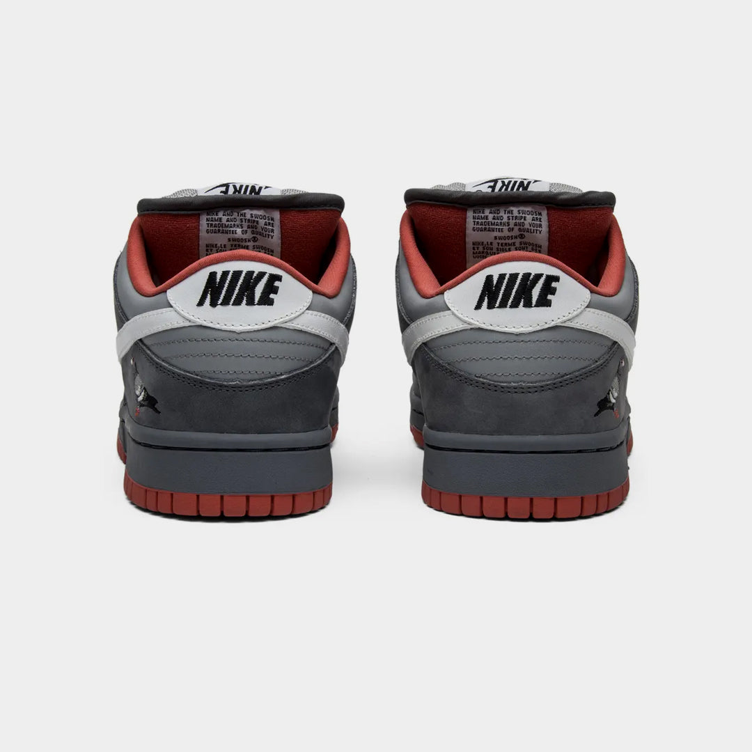 Nike SB Dunk Low Pigeon