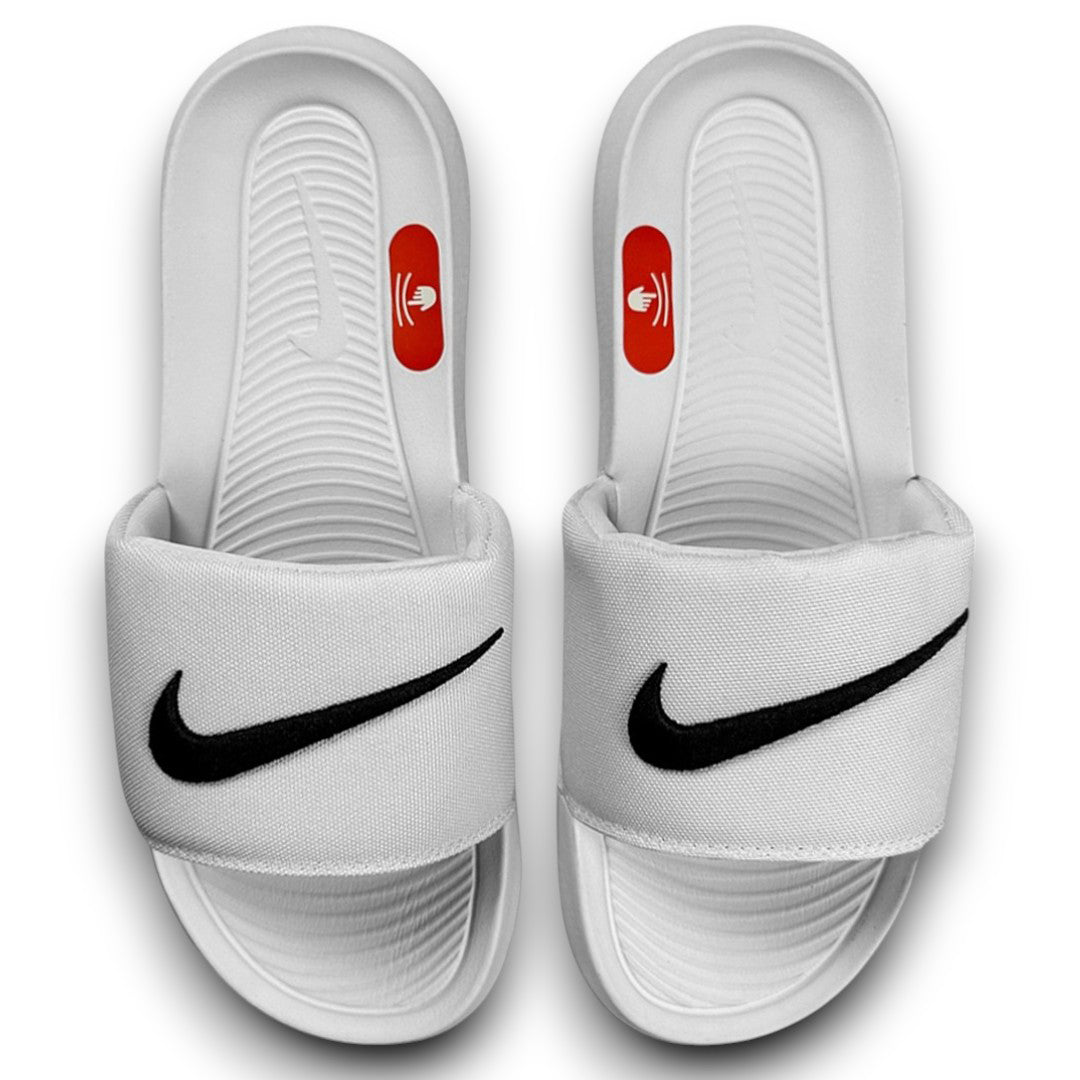 Nike Benassi