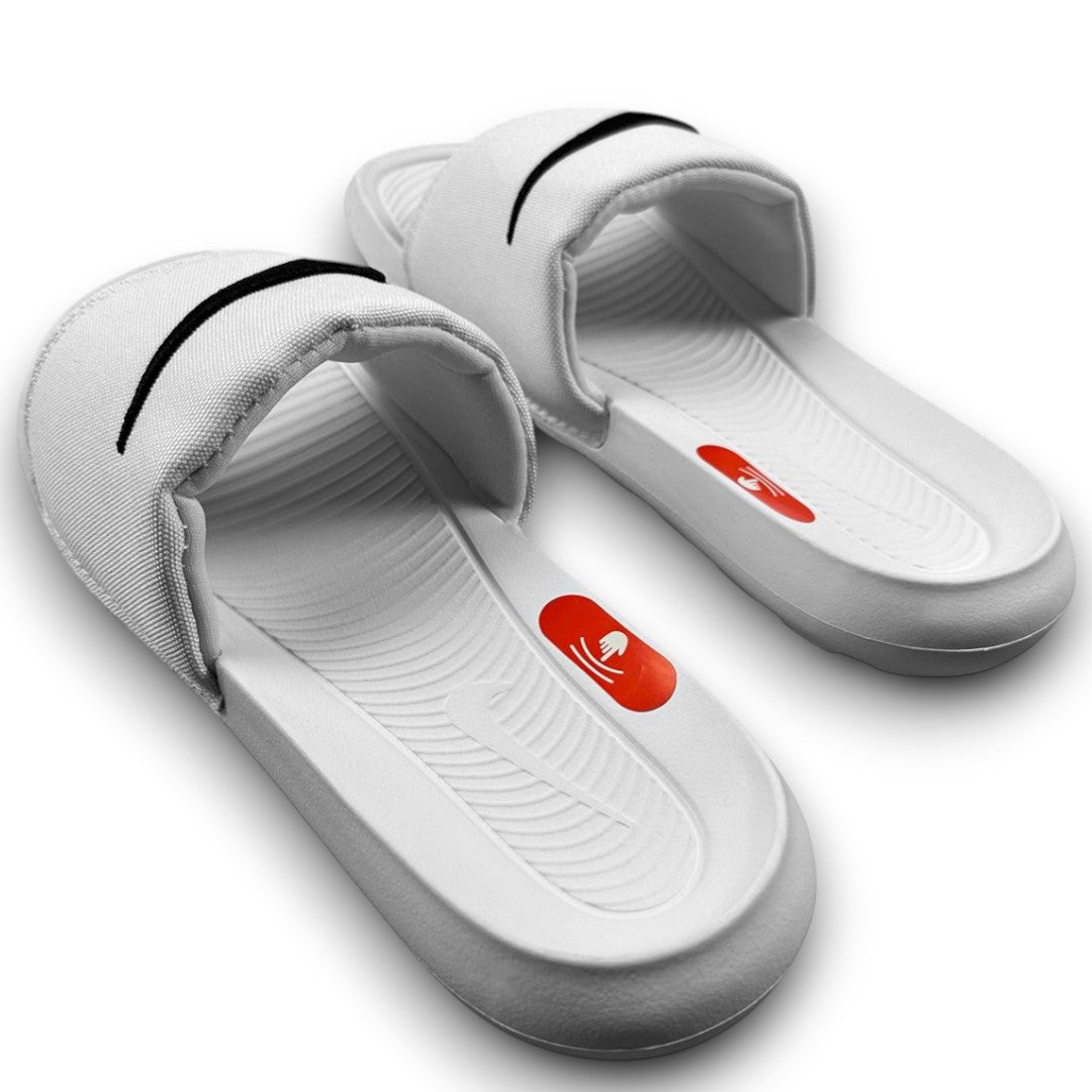 Nike Benassi