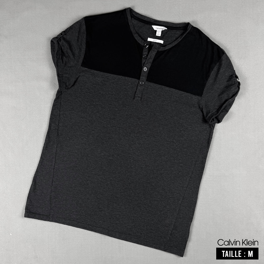 Calvin Klein T-shirt Taille M