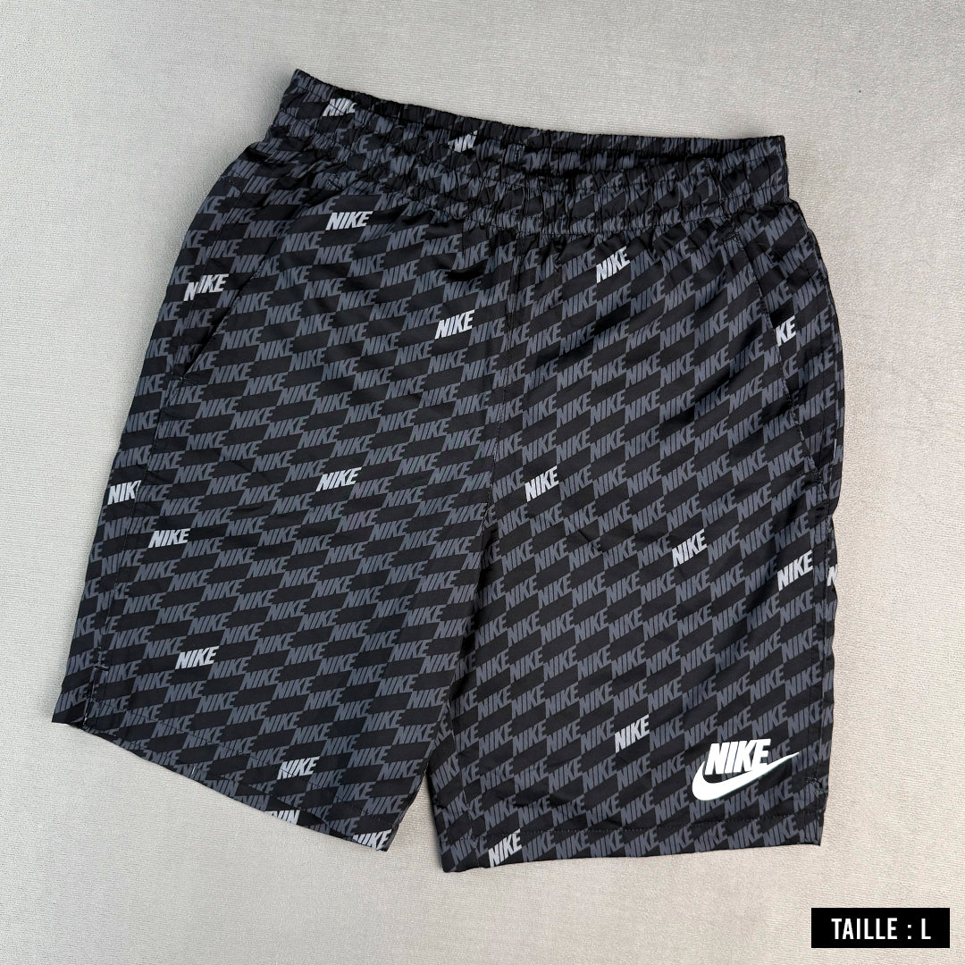 Nike Short Taille L