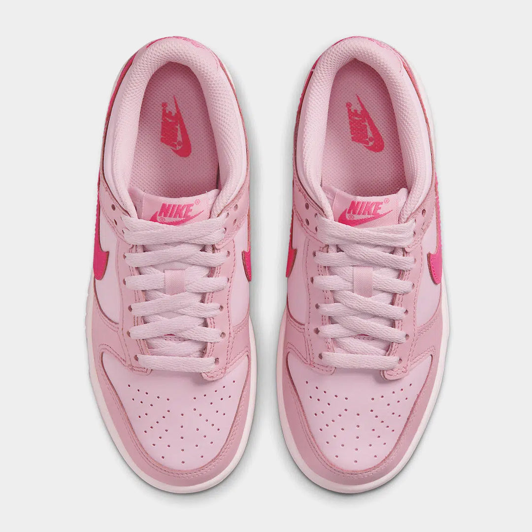Nike SB Dunk Low Triple Pink