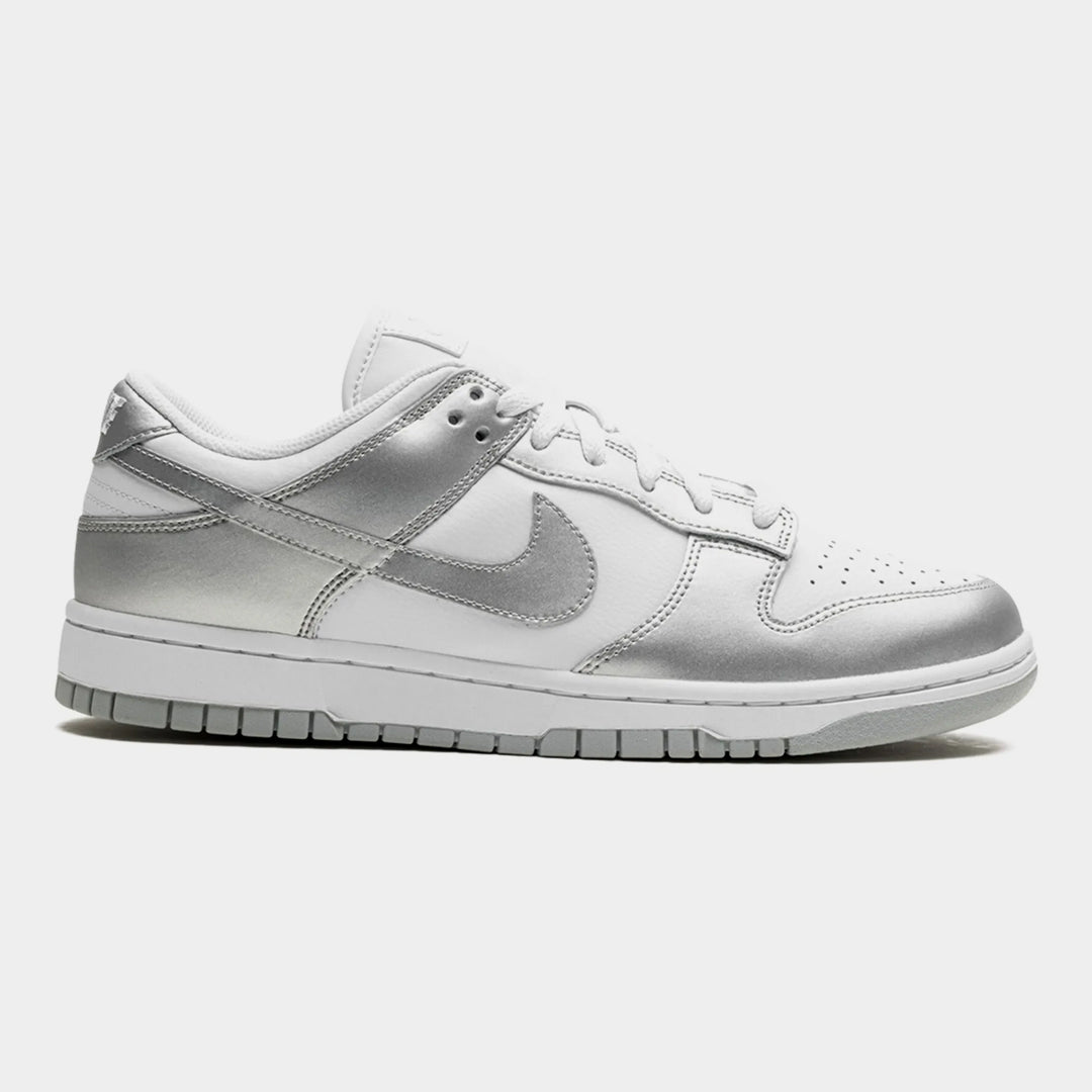 Nike SB Dunk Low Metallic Silver