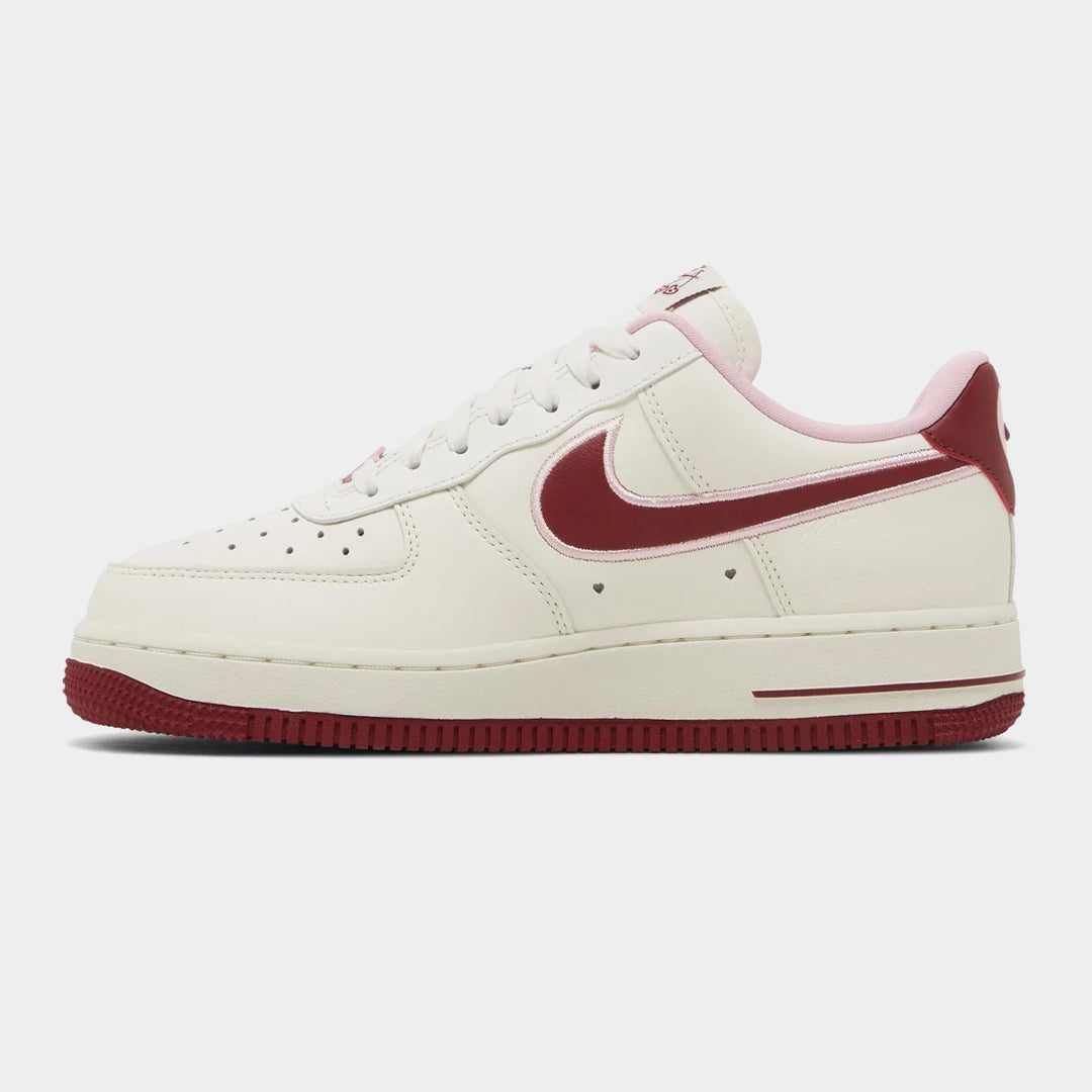 Nike Air Force 1 Valentine's Day