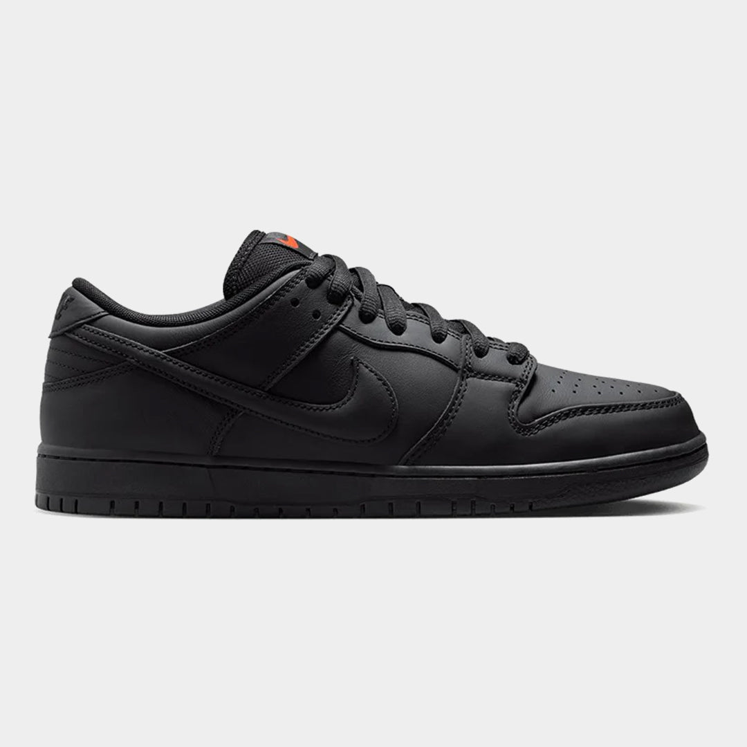 Nike SB Dunk Low