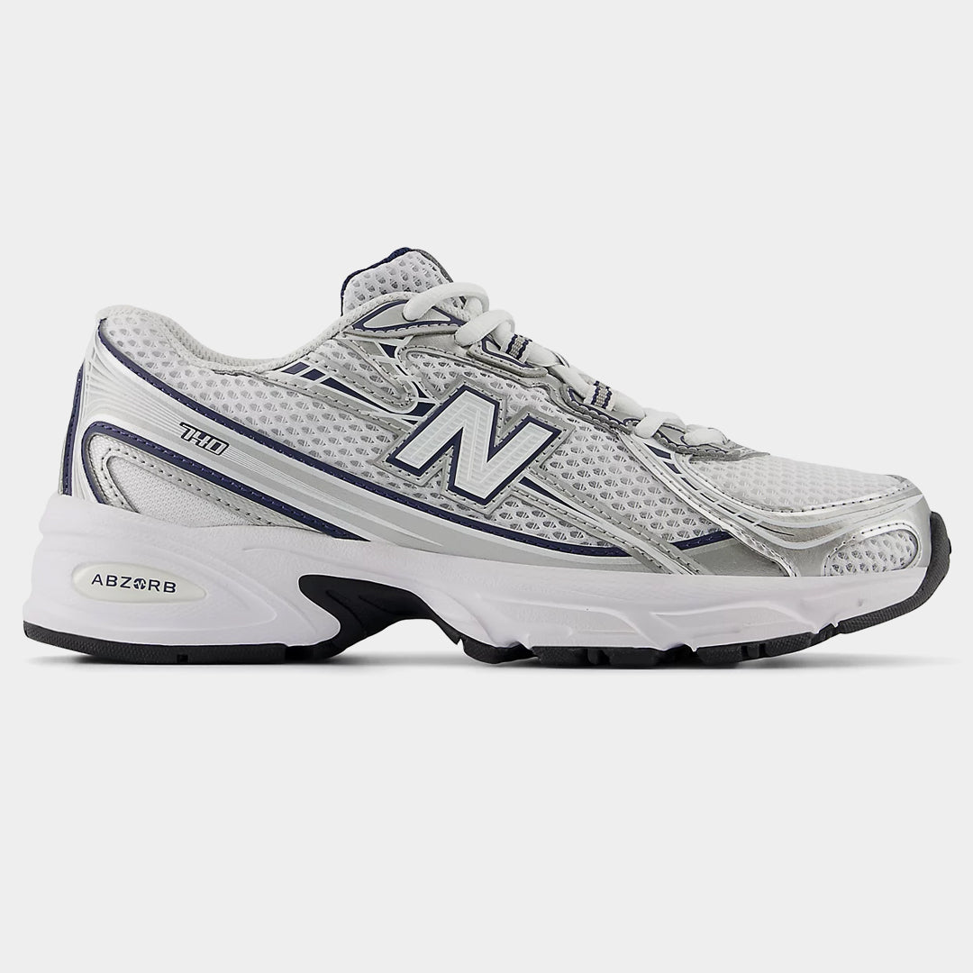 New Balance 740