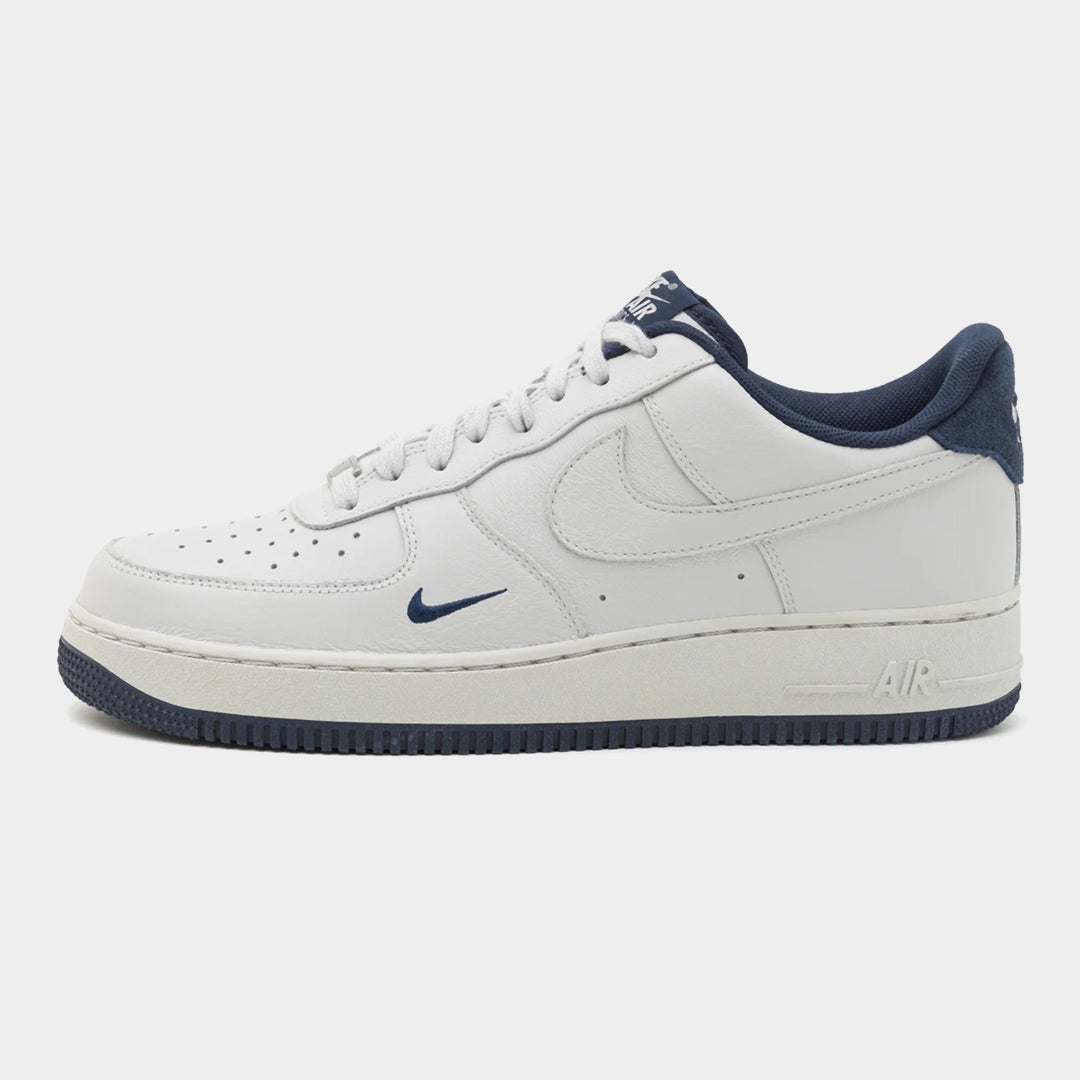 Nike Air Force 1 07 Lv8 Photon Dust