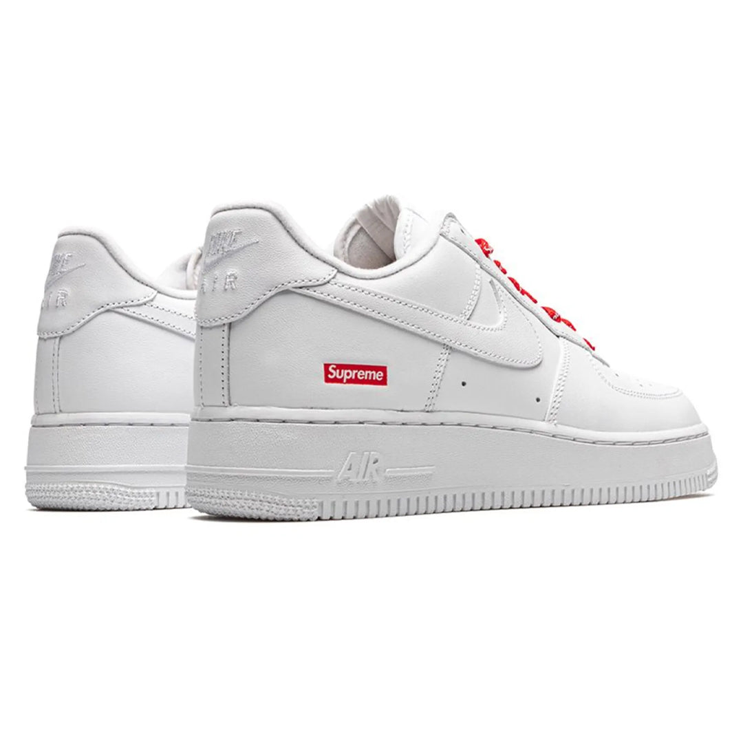 Nike Air Force 1 Low Supreme