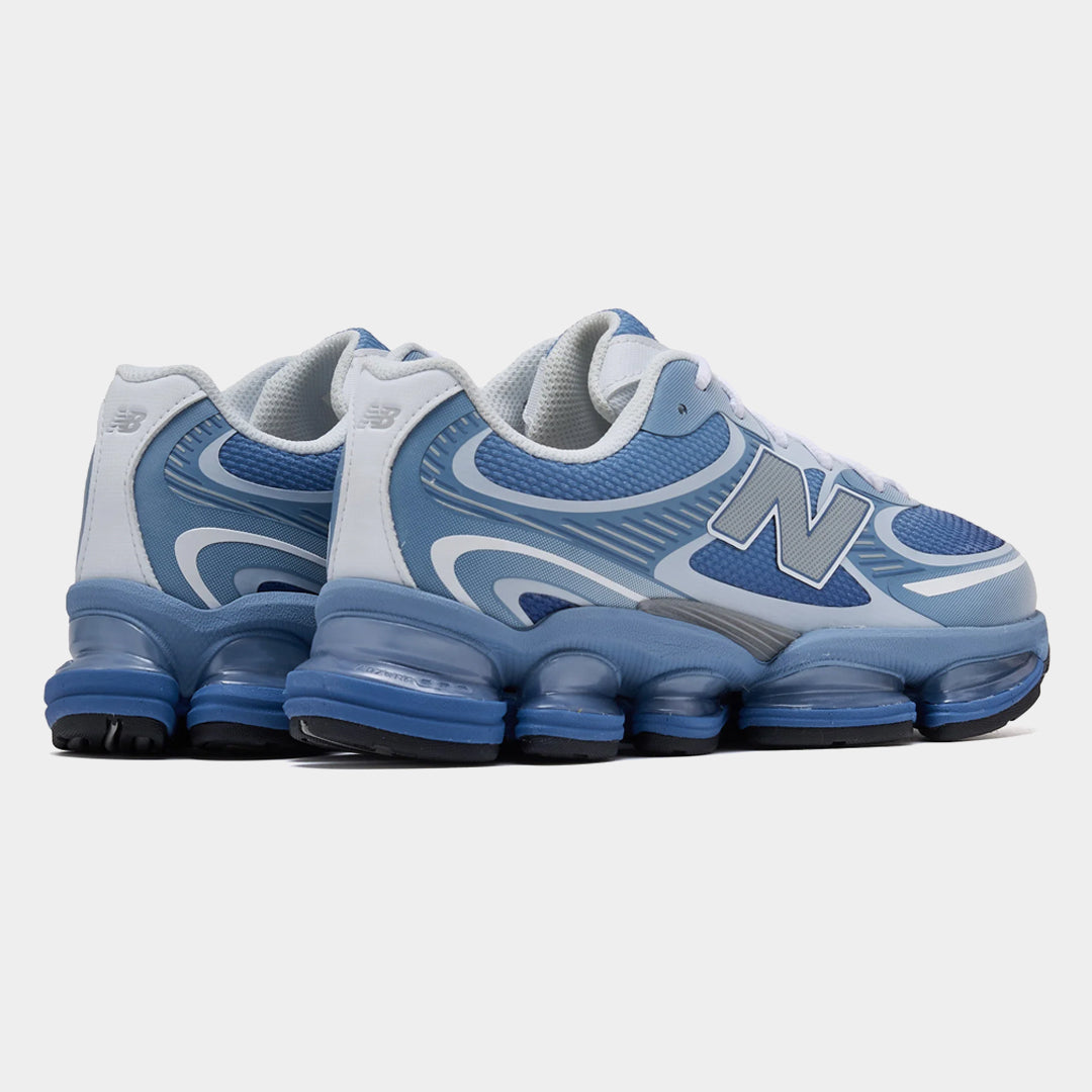 New Balance 2000