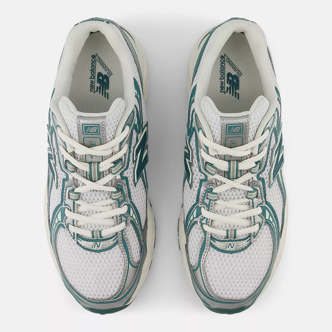 New Balance 740 Phantom
