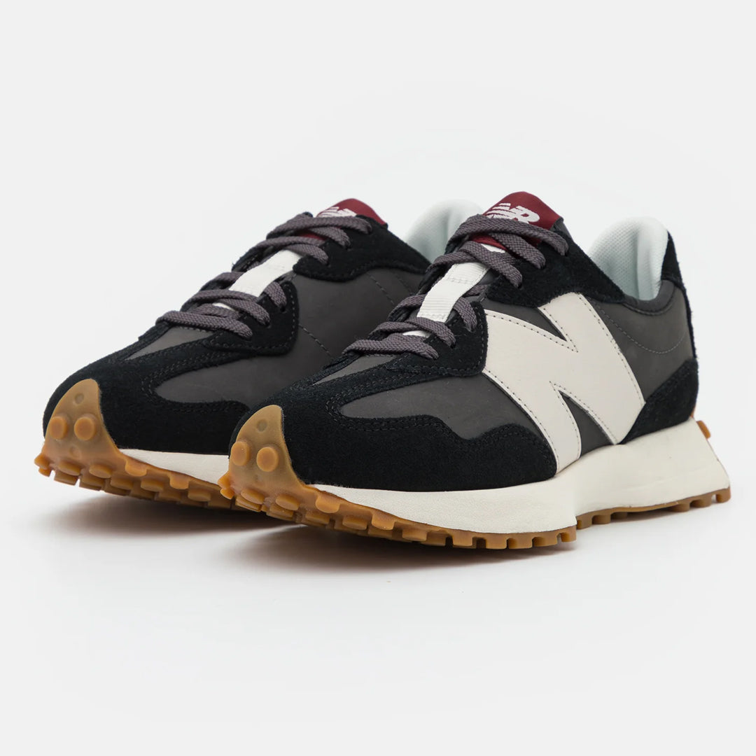 New Balance 327